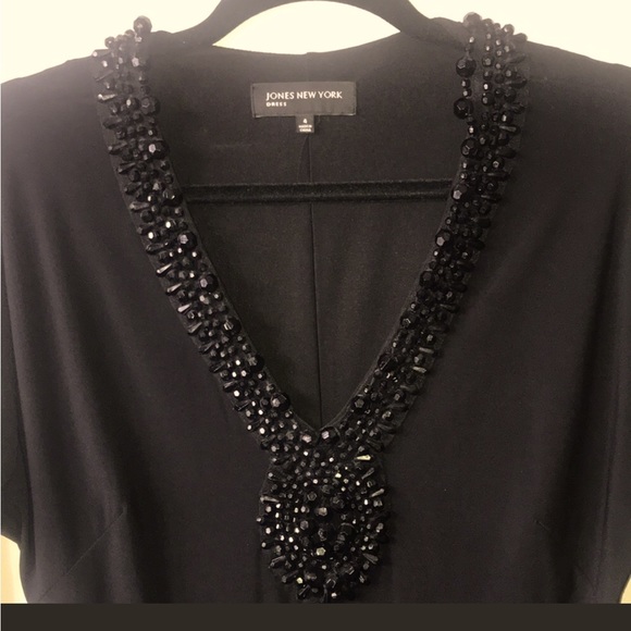 Classy dress - Picture 1 of 5